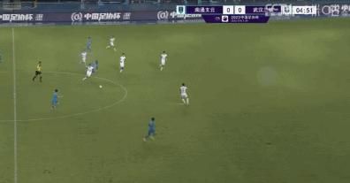 这场方块世界的银幕冒险,究竟会重蹈《魔兽》的“文化割裂”,还是开辟如《乐高大电影》般的“共情新路”?